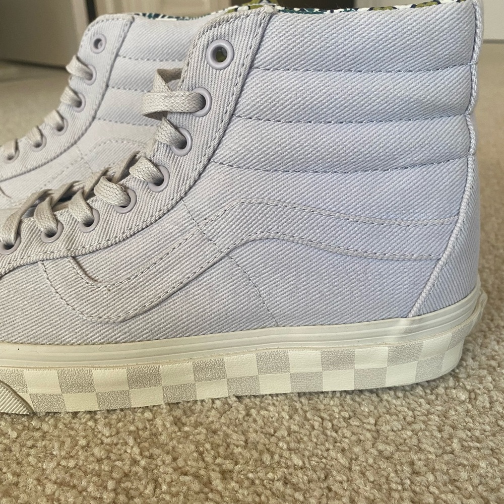 Vans production sample; men’s size 9; brand new